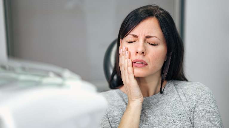 Woman in Chesterfield experiences sudden teeth discomfort
