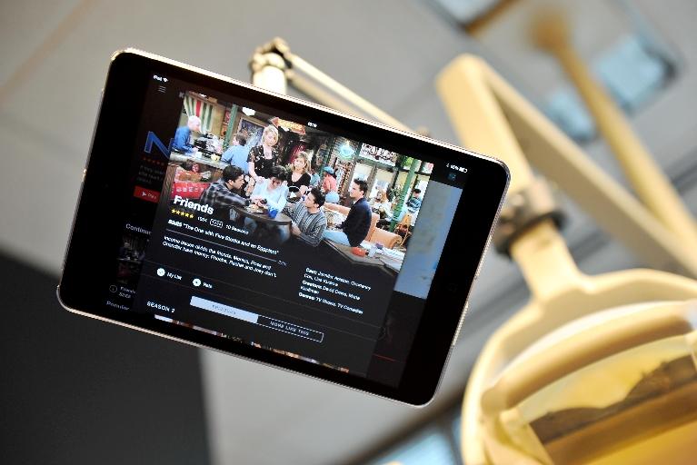 Wi-Fi streaming during treatment | Chesterfield MO Dentist